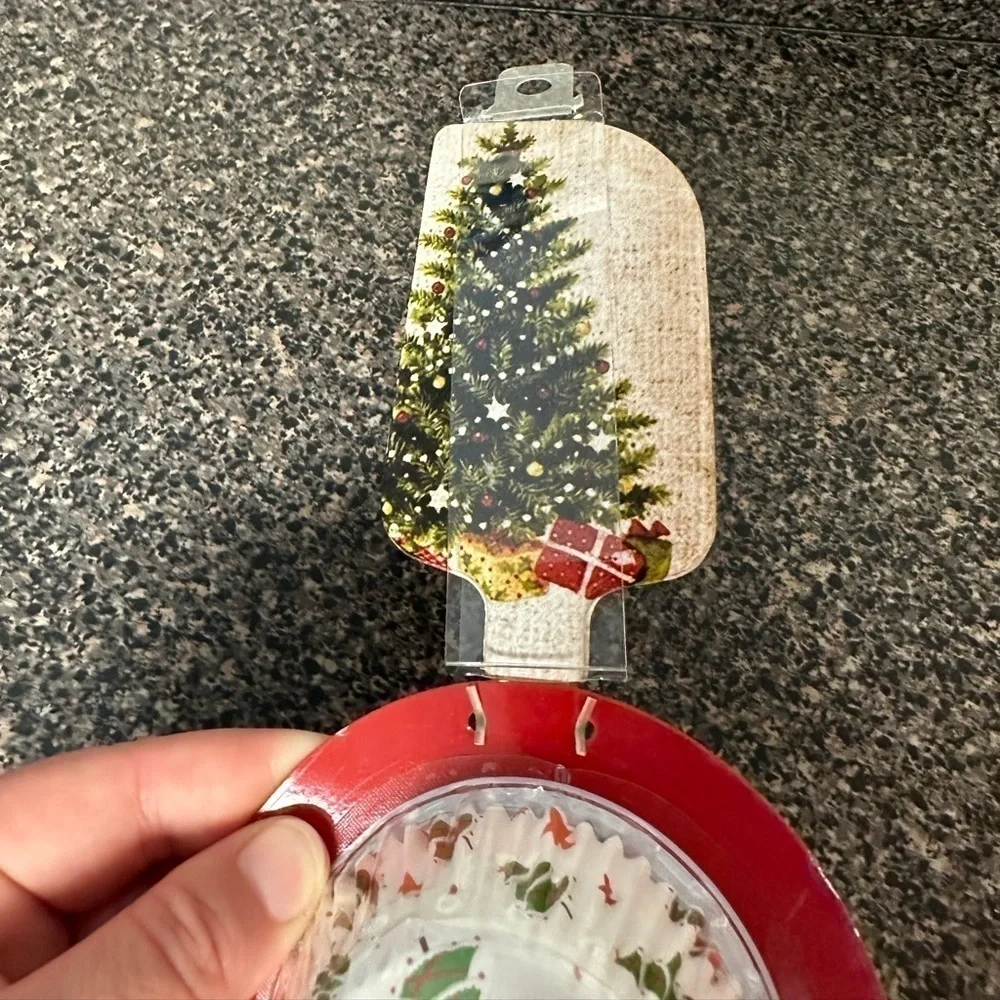 Christmas Spatula With Cupcake Liners NEW